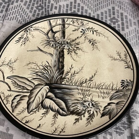 Raymond Waites Decorative Plates​​​ - Picture 5 of 5